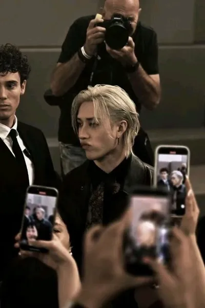 Flipped Chat AI – 방찬와 채팅