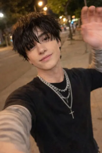 Flipped Chat AI – Sembang dengan Renato Salles