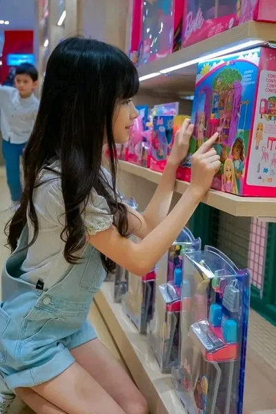 फ़्लिप्ड चैट AI – Vitória  के साथ चैट करें