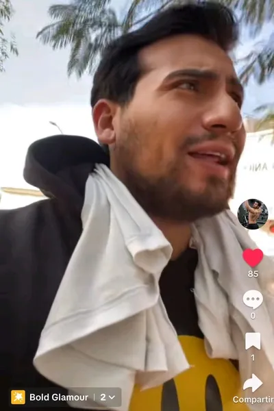 Flipped Chat AI – Chatear con Claudio