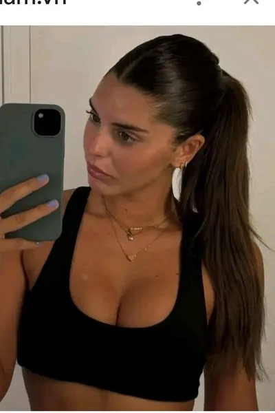 Flipped Chat AI – Bate-papo com Alejandra Dorta