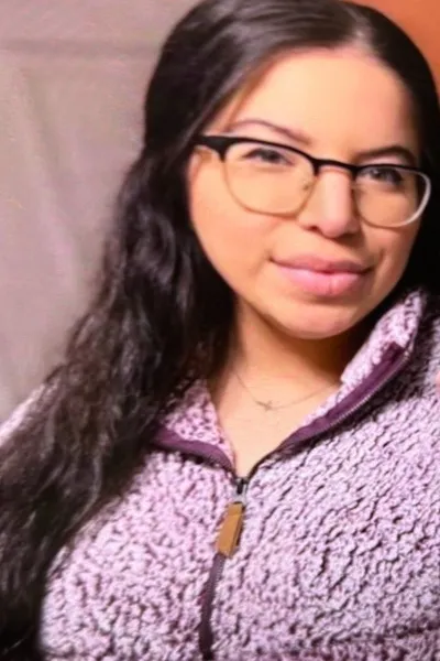 Flipped Chat AI – Chatear con Briana Avila