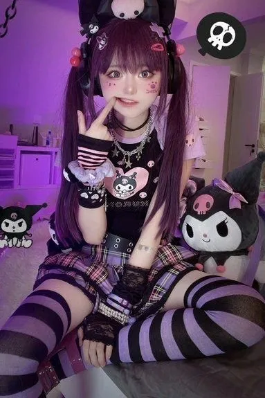 फ़्लिप्ड चैट AI – लिली के साथ चैट करें