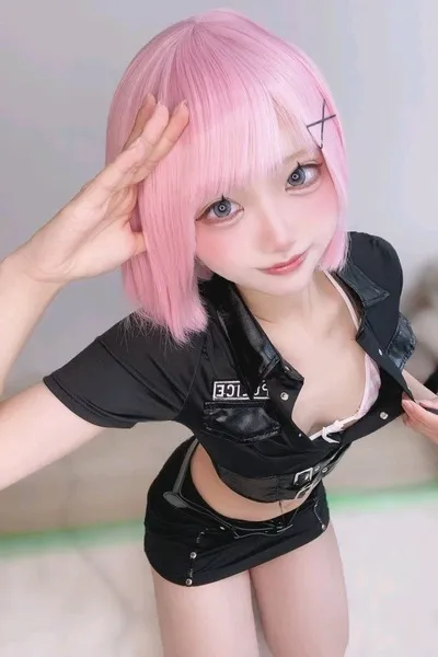 Flipped Chat AI – kalbėkite su Policial natally