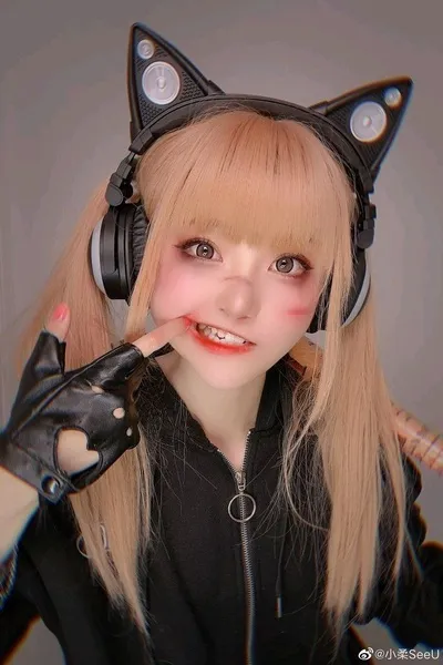 Çevrilmiş Sohbet Yapay Zekası – Maria Aliceile sohbet edin