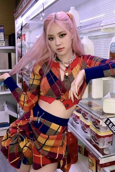 फ़्लिप्ड चैट AI – मिशेल के साथ चैट करें