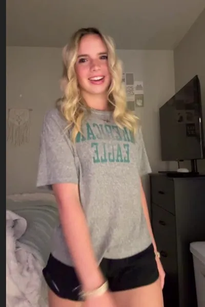 Flipped Chat AI – 매디와 채팅