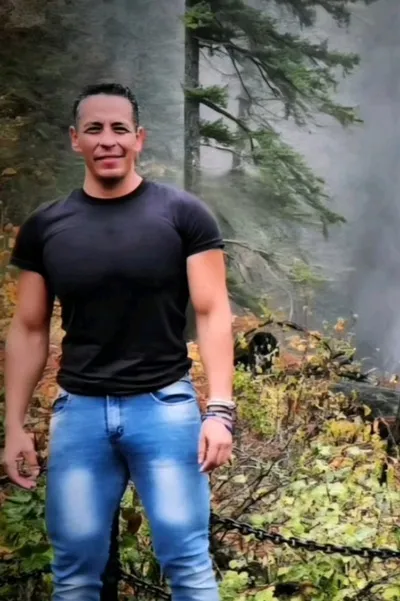 Flipped Chat AI – Chatear con Gonzalo Núñez guarda