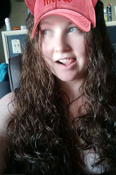 Flipped Chat AI – Чат с Мариел Трантор