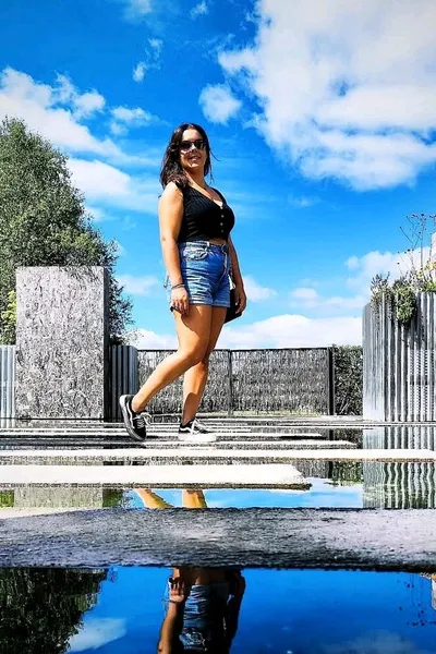 Flipped Chat AI – Chatear con Raquel mi prima