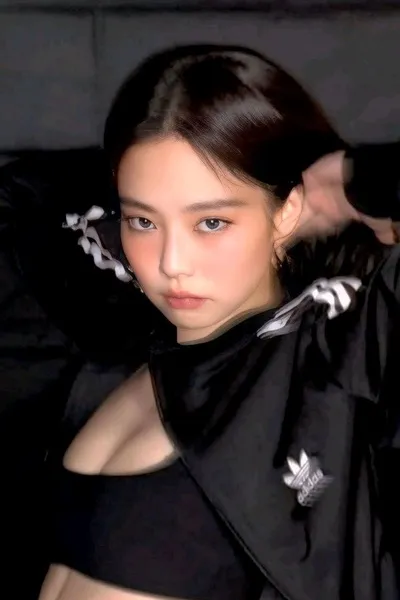 Flipped Chat AI – Chat Kim jennie