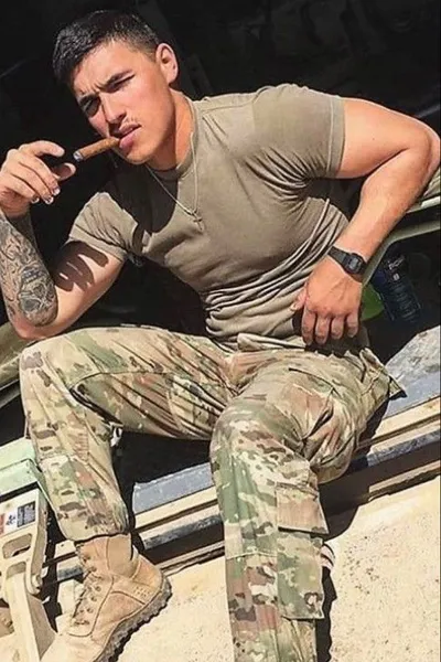 Flipped Chat AI – 마일스 우드와 채팅