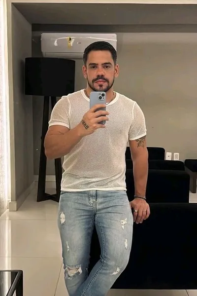 फ़्लिप्ड चैट AI – Chad-dad के साथ चैट करें