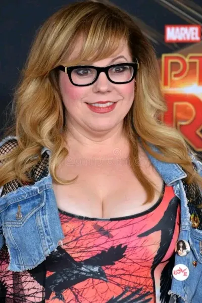 फ़्लिप्ड चैट AI – किर्स्टन वैंग्सनेस के साथ चैट करें