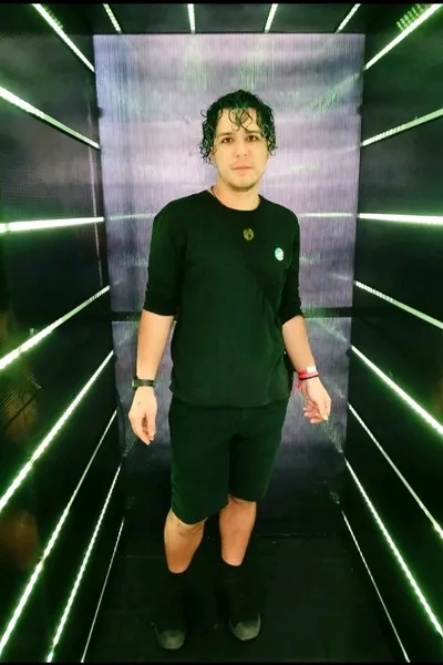 Flipped Chat AI – Sembang dengan Adam