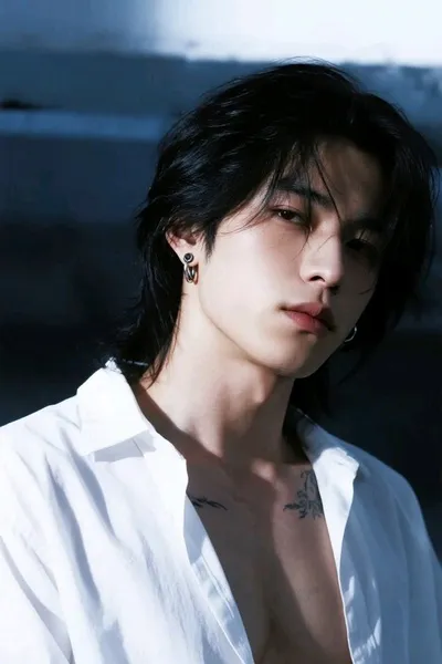 Flipped Chat AI – Chat cu Ryue Pendleton