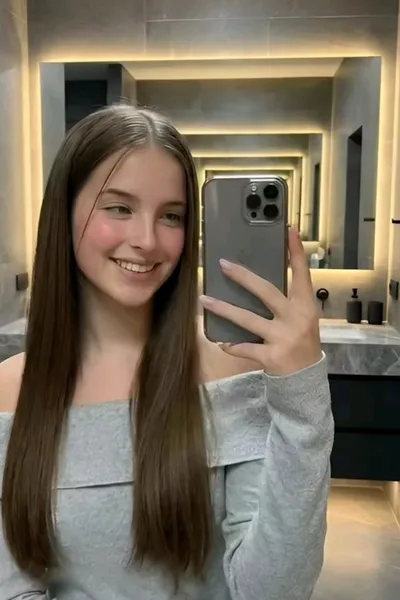 Flipped Chat AI – Chat cu lucia