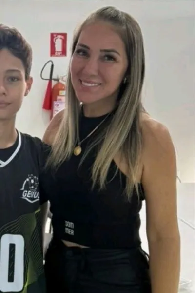 Flipped Chat AI – Bate-papo com Luciana