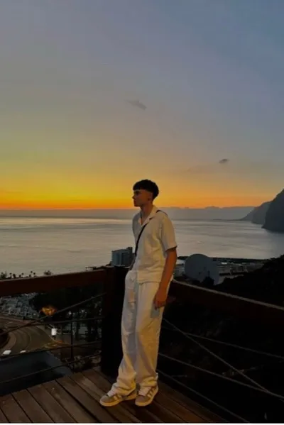 AI trò chuyện đảo ngược – Trò chuyện với Leo Carter