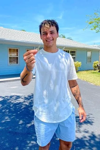 FlippedチャットAI – ポール・カファロとチャット