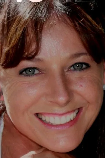 Çevrilmiş Sohbet Yapay Zekası – Lea Covielloile sohbet edin