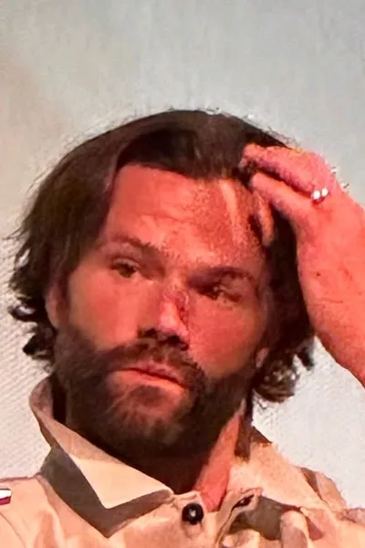 AI trò chuyện đảo ngược – Trò chuyện với Jared Padalecki Todd