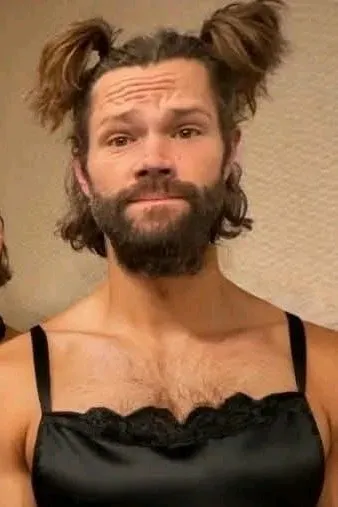 फ़्लिप्ड चैट AI – जैरेड पैडलेकी के साथ चैट करें