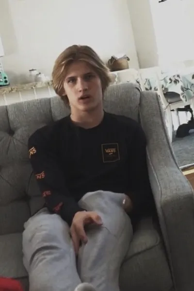 Flipped Chat AI – Discuter avec Chad Franke