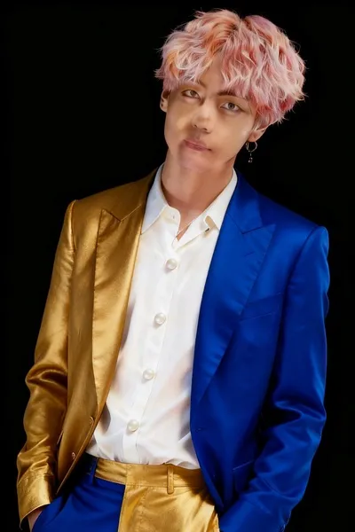 Flipped Chat AI – Чат с Тэ-джин