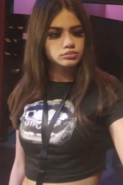 الذكاء الاصطناعي للدردشة المعكوسة – الدردشة مع هانا