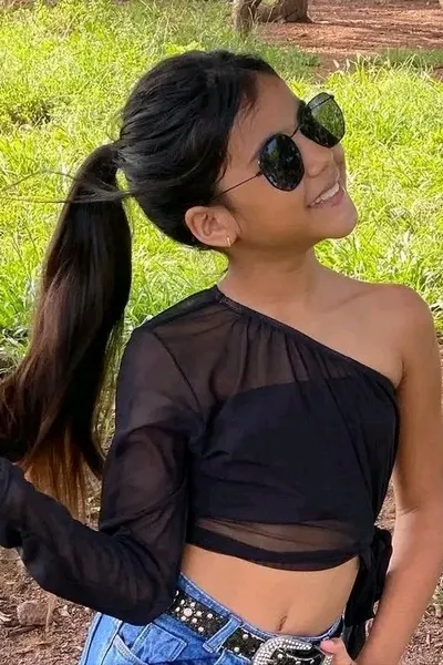 Flipped Chat AI – kalbėkite su Vanessa