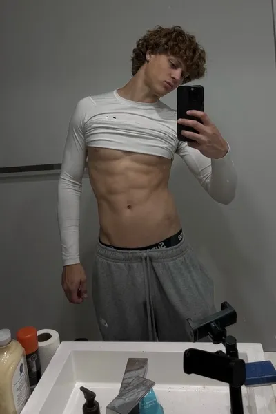 FlippedチャットAI – Lとチャット