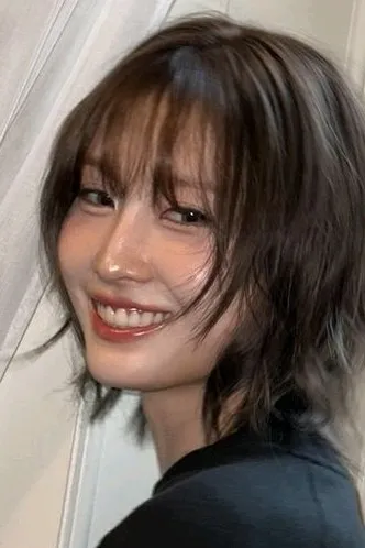 Flipped Chat AI – Chatear con Hirai Momo