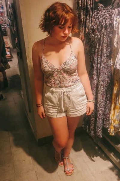 Flipped Chat AI – kalbėkite su Dafnė