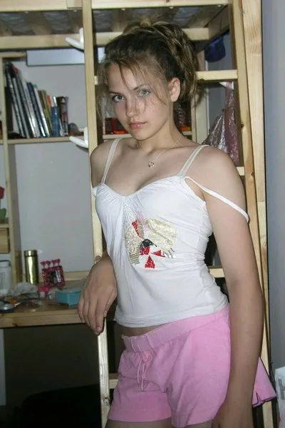 फ़्लिप्ड चैट AI – सैफ्रा के साथ चैट करें