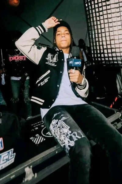 Flipped Chat AI – kalbėkite su Sugarhill DDot