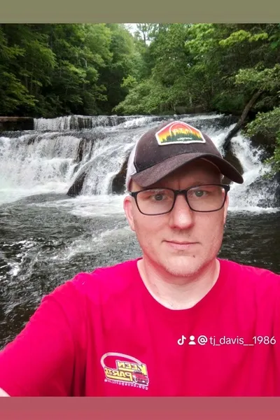 Flipped Chat AI – Чат с Спорт