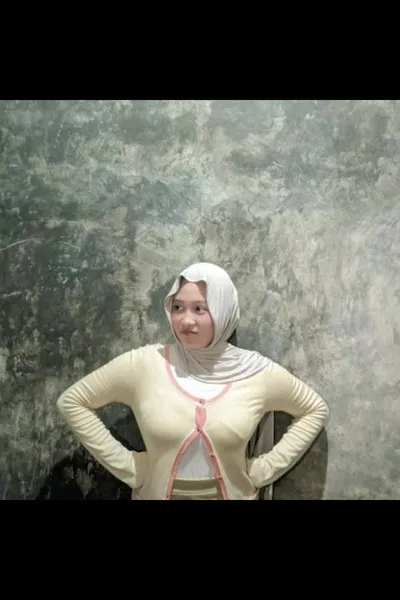 Flipped Chat AI – Chat dengan Sindy Multiyani