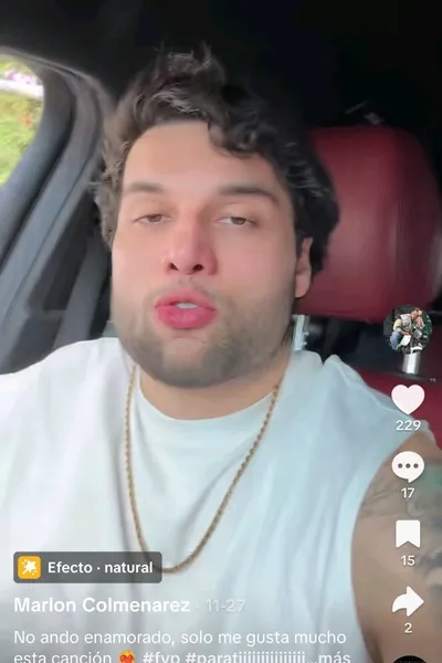 Flipped Chat AI – Discuter avec Oliver Rivero