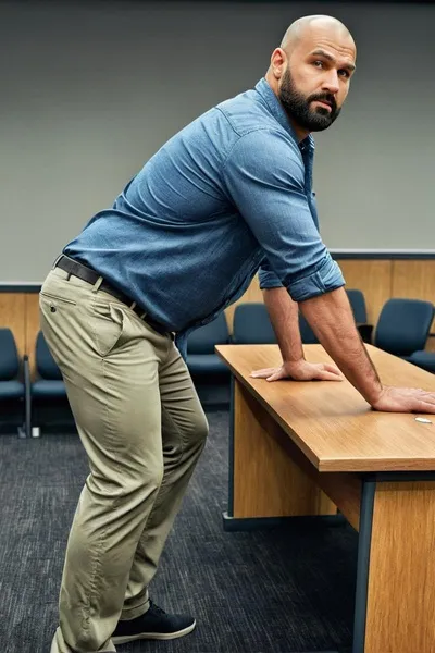 Odwrócony czat AI – rozmawiaj z Milo Golden