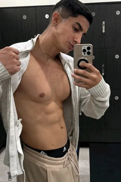 Flipped Chat AI – 레오나르도와 채팅