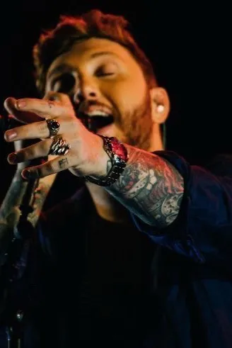 Flipped Chat AI – Chatta con James Arthur