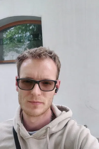 Odwrócony czat AI – rozmawiaj z Pavel