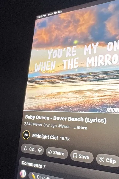 Flipped Chat AI – 與 Daniel 聊天