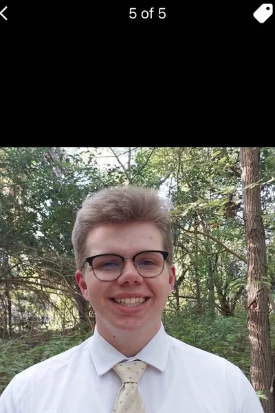 Flipped Chat AI – Csevegés Rowan Edric