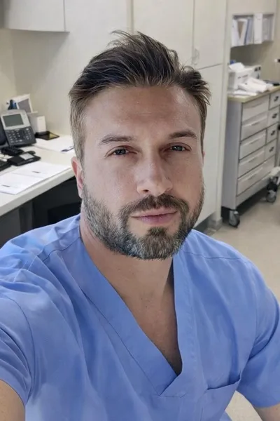 Flipped Chat AI – Chat dengan David