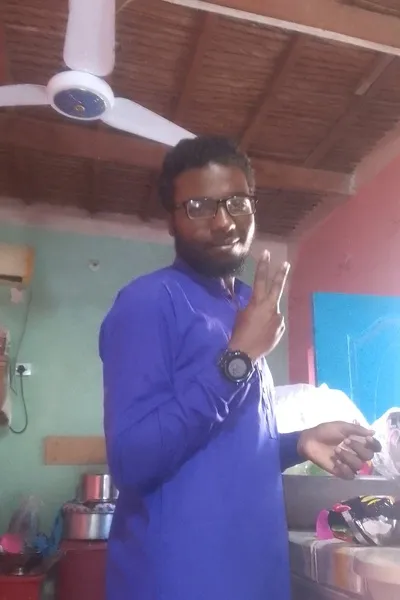 AI trò chuyện đảo ngược – Trò chuyện với Tên của tôi là biên tập viên GANook.