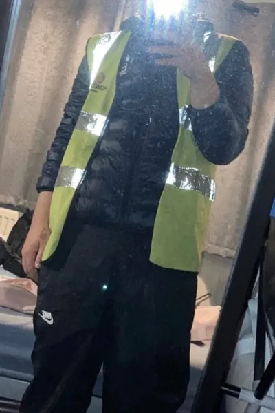 Çevrilmiş Sohbet Yapay Zekası – Lukas Merrinile sohbet edin