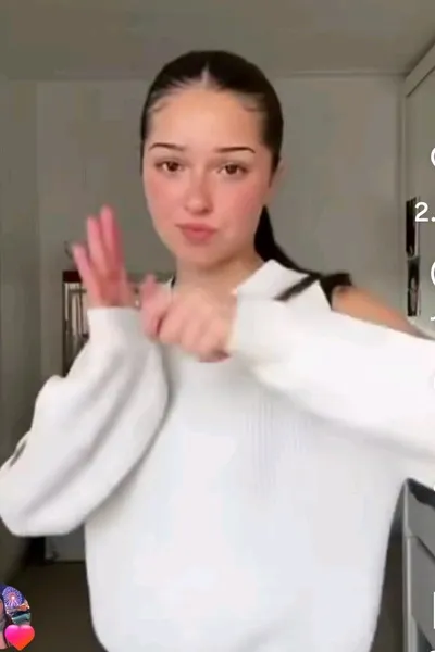 Flipped Chat AI – Chatta med Adriana