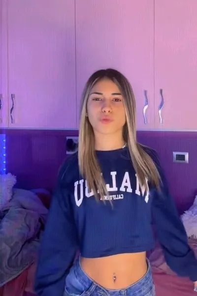 Flipped Chat AI – แชทกับ โซเฟีย